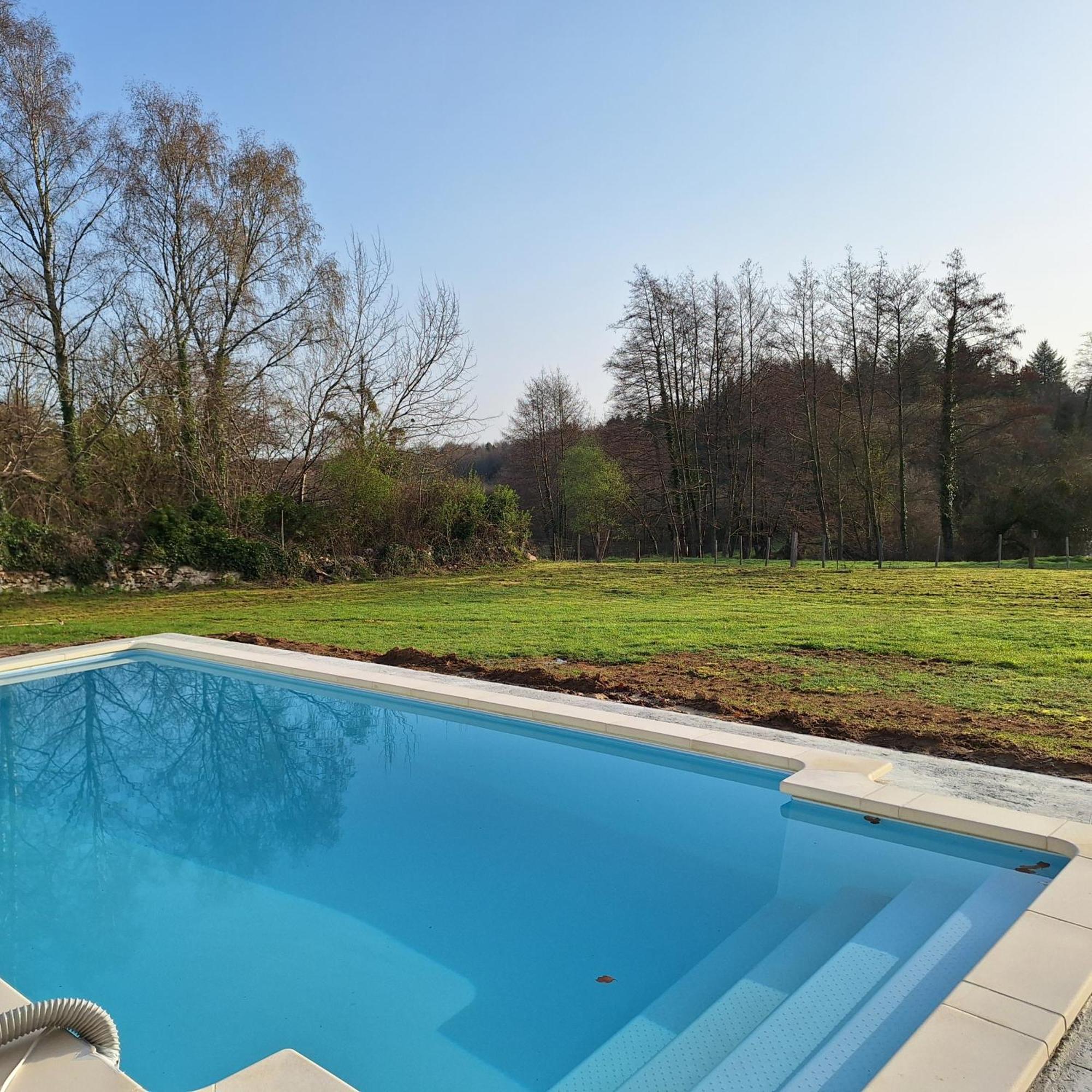 Les Granges De Soulagnieux Et Sa Piscine Privee Villa Piegut-Pluviers Exterior photo